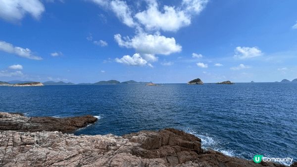 西貢綠蛋島，可以玩獨木舟、浮潛等水上活動，浮潛可以見到大量海...