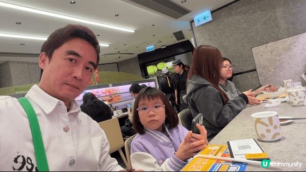 迴轉壽司10分適合一家大細去食，小朋友的摯愛選擇的，我們每次...