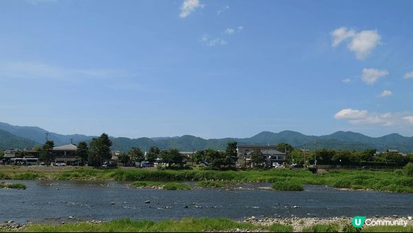 嵐山─距離京都車站大約半個鐘車程，風景優美，美食選擇多