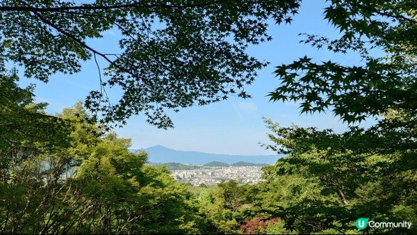 嵐山─距離京都車站大約半個鐘車程，風景優美，美食選擇多
