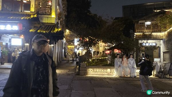 深圳的甘坑古鎮，簡簡單單地穿越到過去，不知有無可能見到秦王呢...