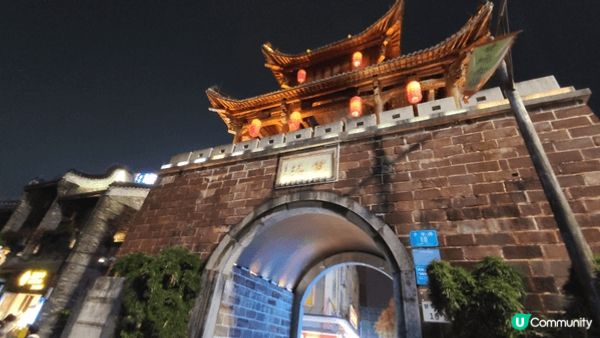 深圳的甘坑古鎮，簡簡單單地穿越到過去，不知有無可能見到秦王呢...
