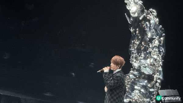 今個聖誕，我約咗姜B同蕭敬騰一齊渡過，唔知有冇人同我一樣呢。...