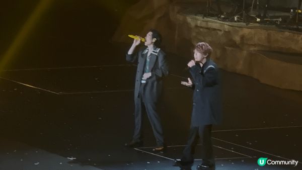 今個聖誕，我約咗姜B同蕭敬騰一齊渡過，唔知有冇人同我一樣呢。...