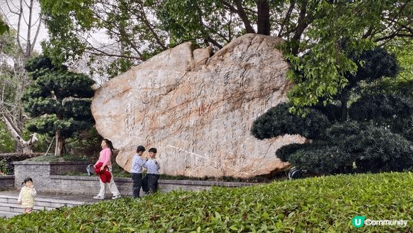 位於湖南長沙的橘子洲，完全係好清閒旅遊打卡熱點，一個小島充滿...