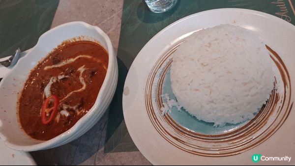 新泰東南亞餐廳位於龍城崇光啟德店食匯堂14樓，午餐：海南雞飯...