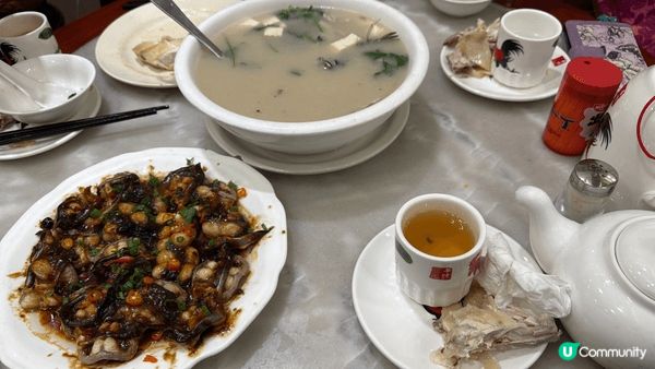 同家人去澳門亨受當地美食仲有逛下打卡熱點當地条食街人山人海又...