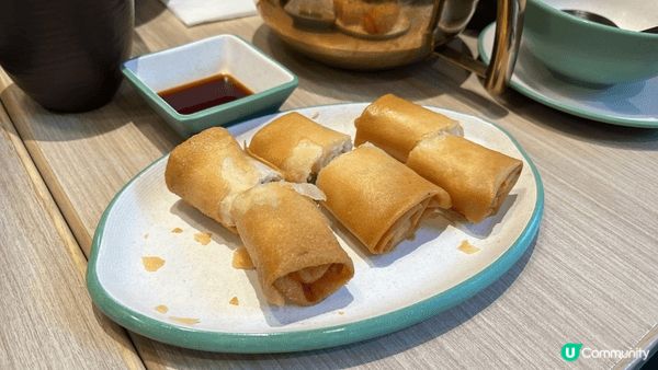 食物款色多、價錢相當合理、食物美味、服務態度非常好。