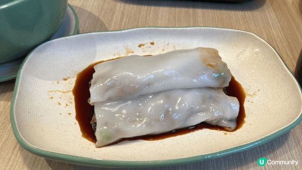 食物款色多、價錢相當合理、食物美味、服務態度非常好。