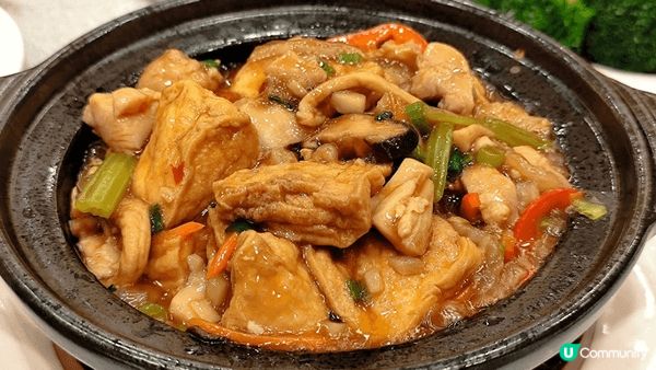 每年賀年團年食品不少於鮑魚、糯米飯、羊腩煲。
