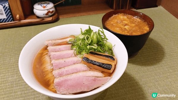【らーめん】葱鴨拉麵的湯底僅由「鴨、蔥、水」三種材料製成，透...