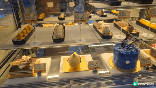 總是覺甜品是不可或缺的食物，特別顏色漂亮造型吸引，望見都開心...