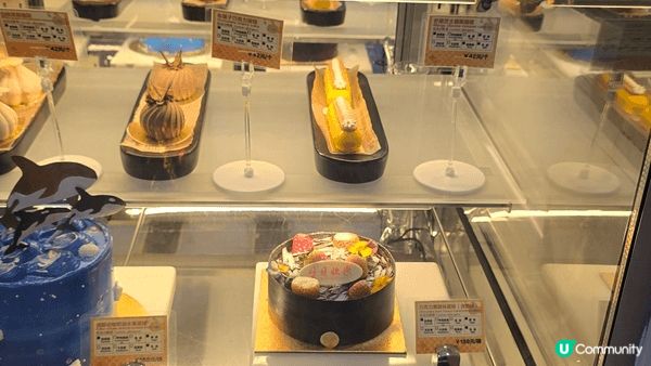 總是覺甜品是不可或缺的食物，特別顏色漂亮造型吸引，望見都開心...