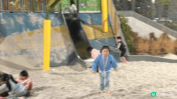 第一張照片是我在BB展獲得的戰利品，第二張相我和小朋友到將軍...