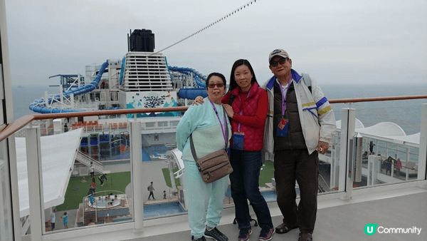 帶年紀大的父母乘坐郵輪，有助在安全舒適的環境下享受家庭時光。