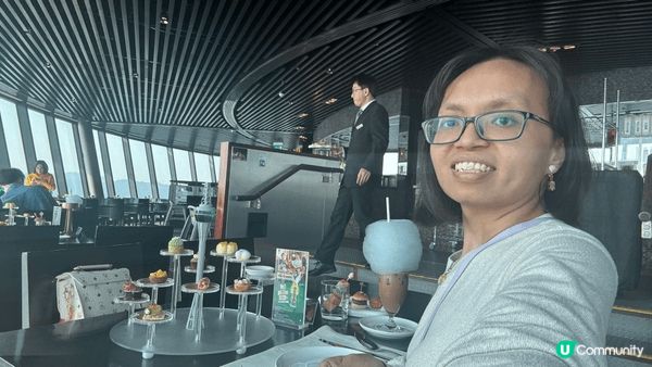 有些照片是我獨遊澳門拍攝的、獨自過生日和同屋企人去旅行拍攝的...