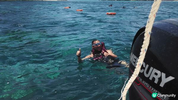 這個地方 是沙巴 我本人非常喜歡潛水滑浪，去旅行一定要玩得開...
