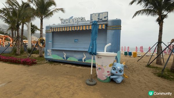 深圳市小梅沙，地理位置優越，只需需要喺地鐵站出嚟就可以直達沙...