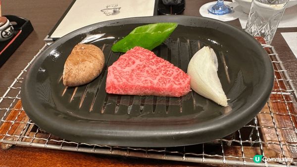 日本福岡由布院，很多特式小店及美食，我們選了私人風呂小屋，安...