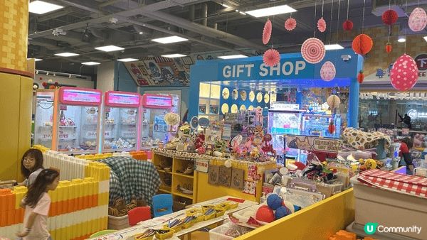 今日終於帶囡囡去藍田啟田商場3樓嘅100FUN樂滿紛玩,1大...
