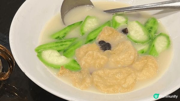 順德老字號黃但記果然名不虛傳！這裡的陳村粉是必點之選，粉皮薄...