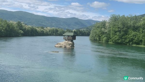 塞爾維亞lonely planet 號稱全世界孤獨小屋！鄰近...