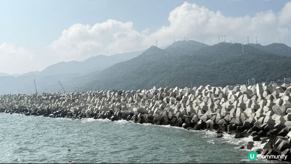 這是在潮汕南澳旅遊的相片，燈塔、崎石和大海都超好打卡。