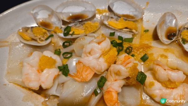 香燒乳鴿脆口，咸蛋黃炸蝦球惹味，啖啖香濃蛋黃咸香，清蒸花甲啖...