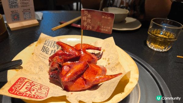 香燒乳鴿脆口，咸蛋黃炸蝦球惹味，啖啖香濃蛋黃咸香，清蒸花甲啖...