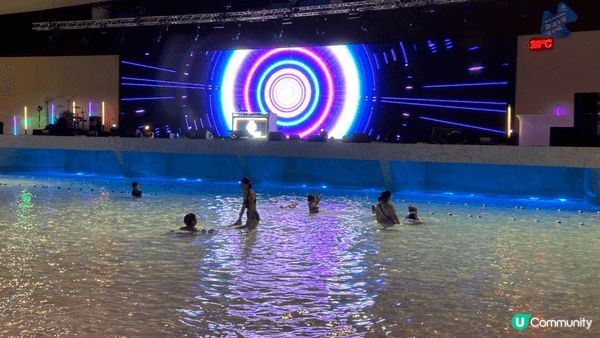 怕曬必睇！海洋公園水上樂園夜場親子攻略🌙 少人唔使排，CP值...