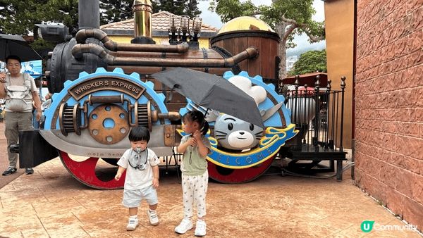 推介海洋公園觀賞及認識海洋動物，而鯉魚門提供自然教育生態及香...
