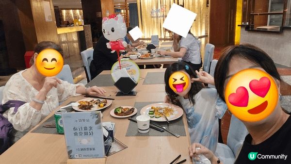 選擇自助餐，食物固然多樣化，但飲品有得多選擇也定人加分，試過...