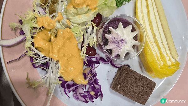 選擇自助餐，食物固然多樣化，但飲品有得多選擇也定人加分，試過...