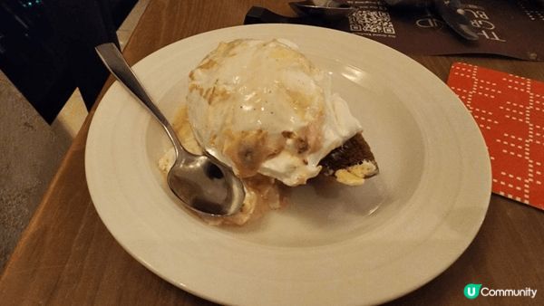 最近去過灣仔嘅旋轉餐廳裏便食buffet，佢係全港唯一360...
