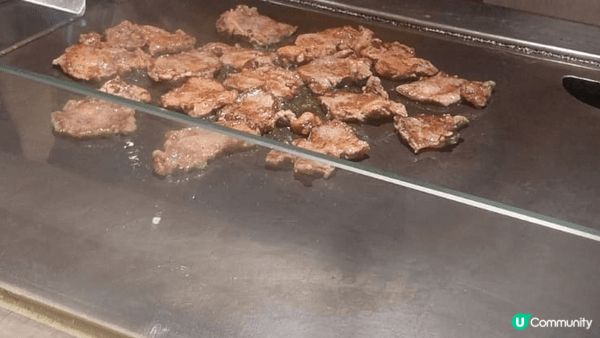 食酒店自助餐。景靚。海鮮新鮮。多款式。甜品精緻。朱古力是有品...
