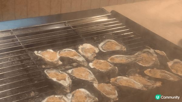 食酒店自助餐。景靚。海鮮新鮮。多款式。甜品精緻。朱古力是有品...