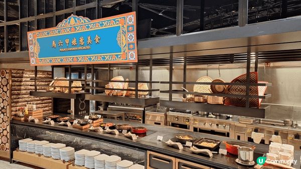 澳門新濠影滙星滙餐廳最新推出的主題是風味大馬東南亞美食主題自...