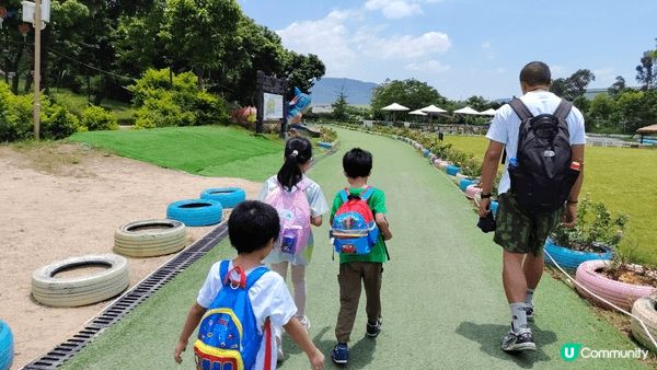 暑假返左深圳玩2日1夜， 係商場有波波池放電；再去夾公仔就有...