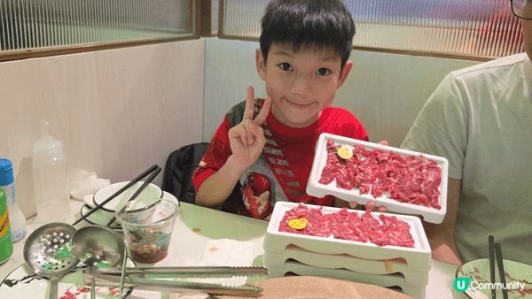 暑假去咗內地, 週圍食食食。 仲去咗屯門v city打卡