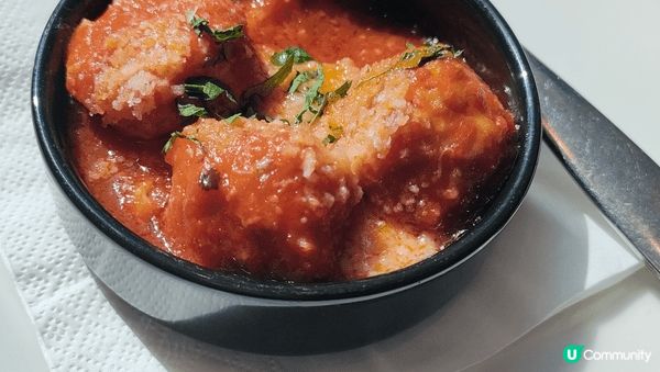 這間位於觀塘的Pizza express 不是太多人知道，因...