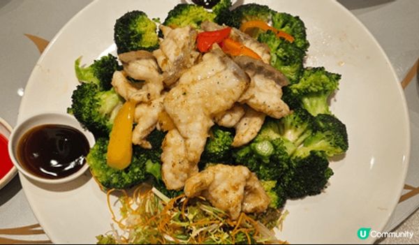 我最喜歡食龍蝦所以上載兩張龍蝦相分別是在九龍茶皇殿及在深圳撈...