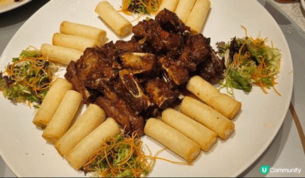 我最喜歡食龍蝦所以上載兩張龍蝦相分別是在九龍茶皇殿及在深圳撈...