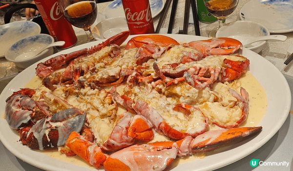 我最喜歡食龍蝦所以上載兩張龍蝦相分別是在九龍茶皇殿及在深圳撈...