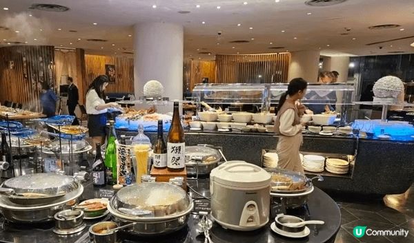 灣仔諾富特酒店的自助餐，有多種價錢組合，環境舒適，食物質素及...