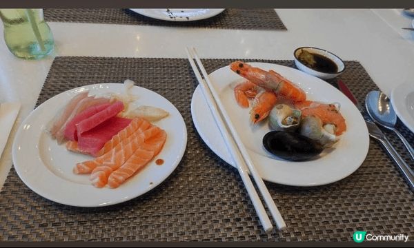 如心廣場酒店午市自肋餐，孛家做緊cola 主題。食物種類豐富...