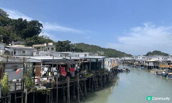大澳位於香港大嶼山的西部，擁有豐富的自然景觀和深厚的本地文化...