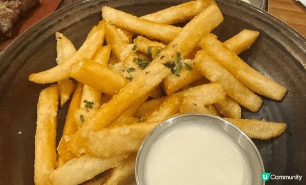 California Pizza Kitchen 呢度牛扒，...