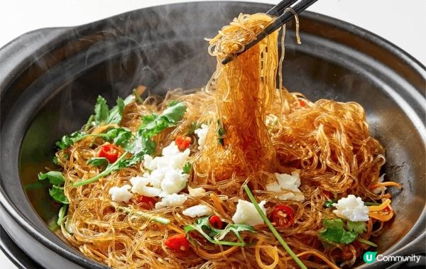 上述圖片是於深圳就餐時享用的。味道最佳的是皮蛋擂茄子，味道出...