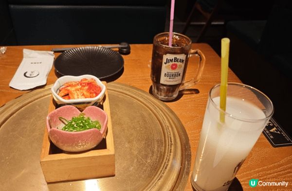 在深圳南山的漁火.ISARIB 炭火烤肉店食真炭火燒肉，店員...