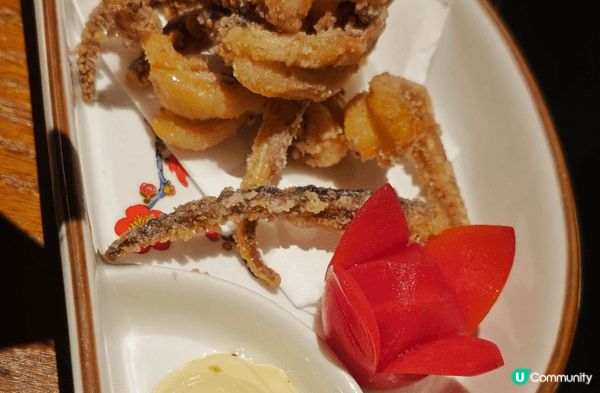 在深圳南山的漁火.ISARIB 炭火烤肉店食真炭火燒肉，店員...